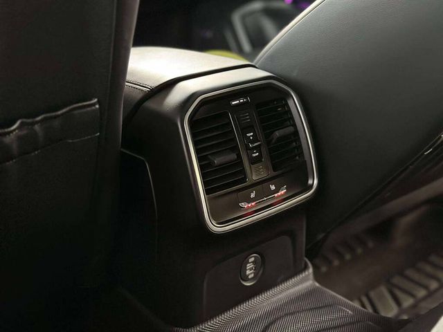PORSCHE保時捷 MACAN  第14張相片