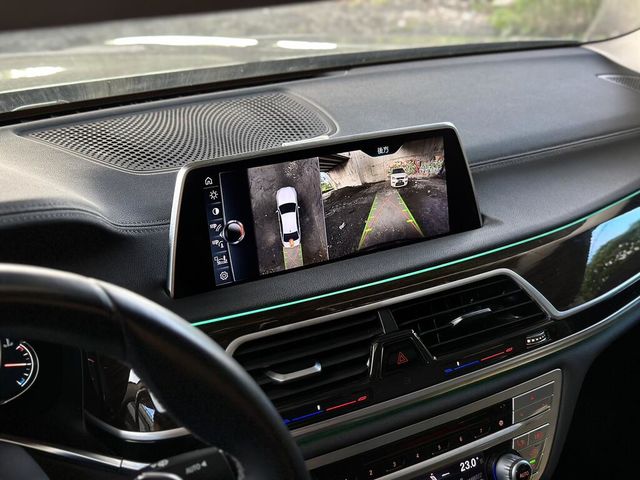 BMW寶馬 730D  第9張相片