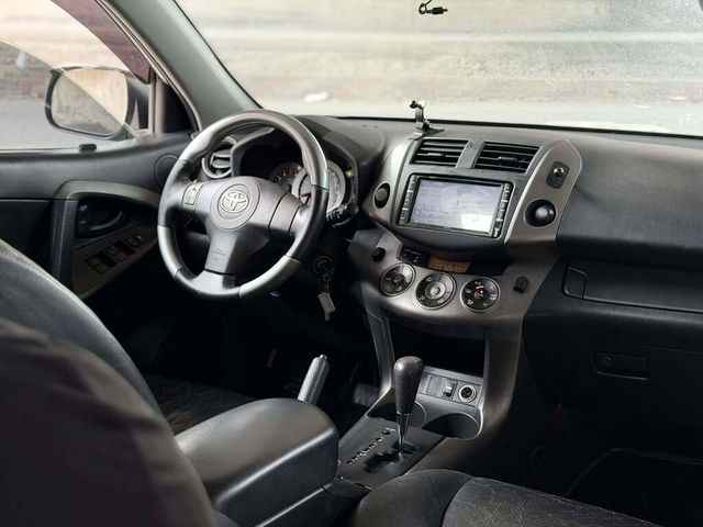 TOYOTA豐田 RAV4  第4張相片