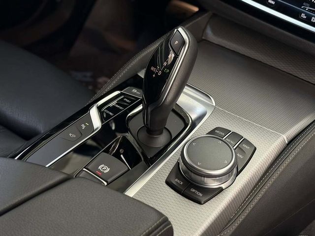 BMW寶馬 520I  第9張相片