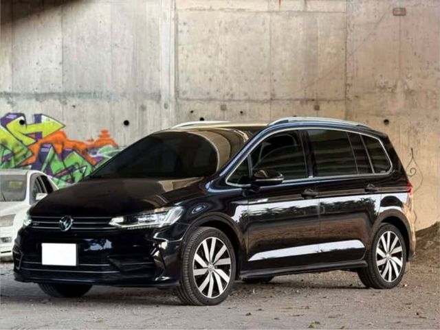 VOLKSWAGEN福斯 TOURAN  第1張相片