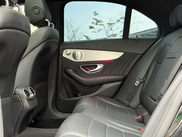 M-BENZ賓士 C300  第12張相片