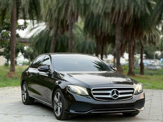 M-BENZ賓士 E200  第1張相片