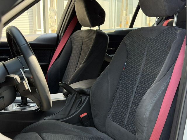 BMW寶馬 320I M SPORT  第6張相片