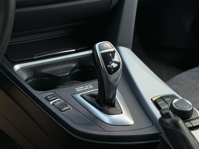 BMW寶馬 320I M SPORT  第8張相片