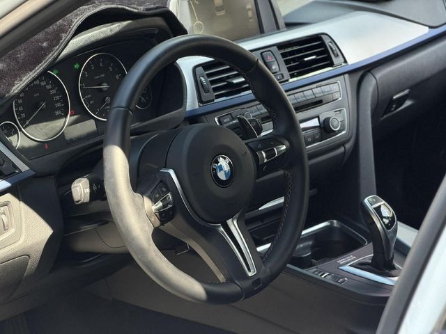 BMW寶馬 320I M SPORT  第10張相片