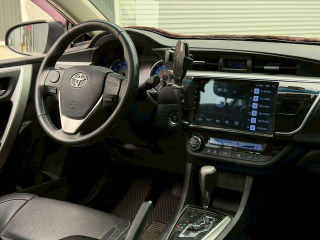 TOYOTA豐田 ALTIS  第4張相片