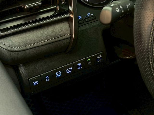 TOYOTA豐田 CAMRY  第16張相片