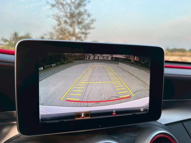 M-BENZ賓士 C450  第8張相片