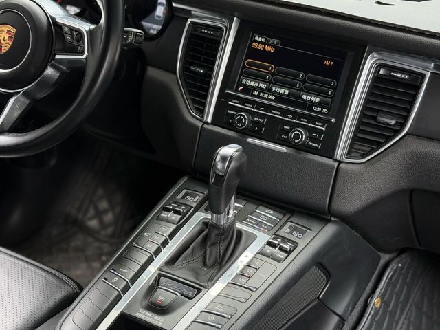 PORSCHE保時捷 MACAN  第5張相片