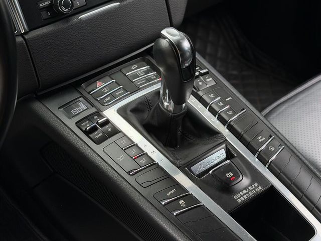 PORSCHE保時捷 MACAN  第13張相片