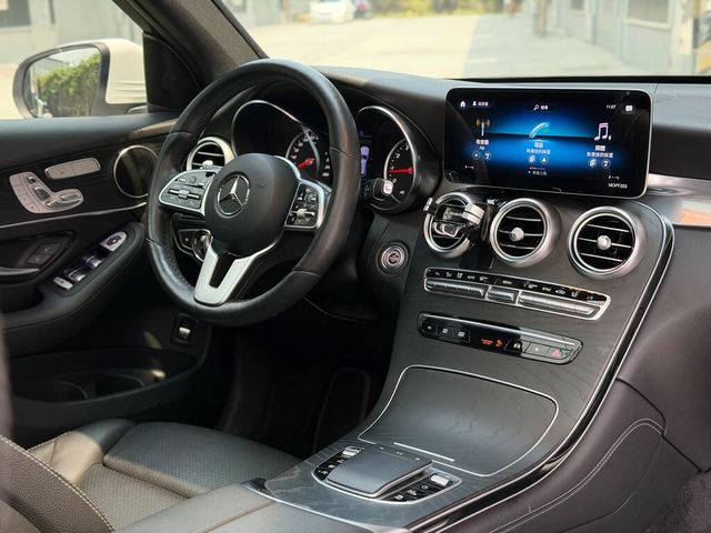 M-BENZ賓士 GLC300  第3張相片
