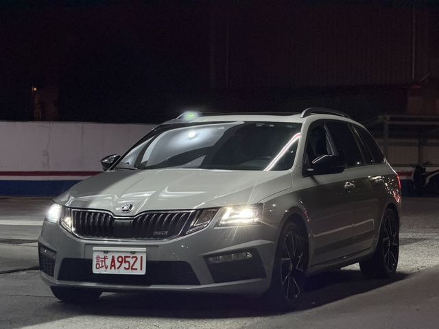 SKODA司科達 OCTAVIA COMBI  第1張相片