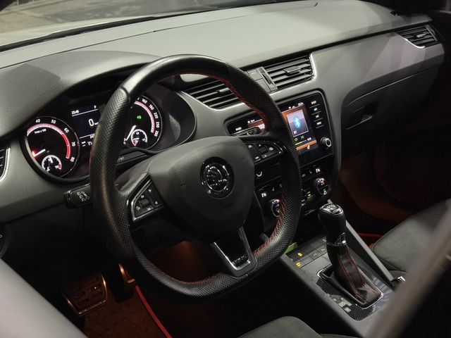 SKODA司科達 OCTAVIA COMBI  第3張相片