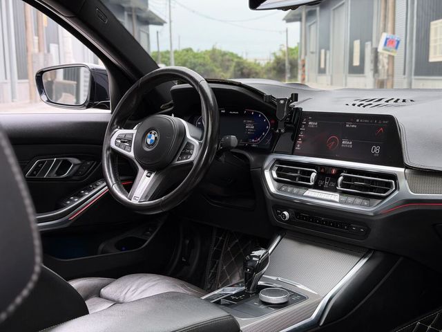 BMW寶馬 330I  第4張相片