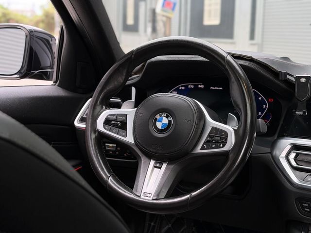 BMW寶馬 330I  第5張相片