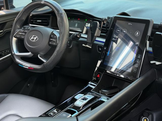 HYUNDAI現代 CUSTIN  第3張相片