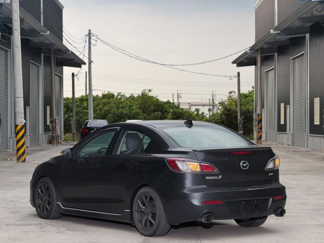 MAZDA馬自達 MAZDA 3  第2張相片