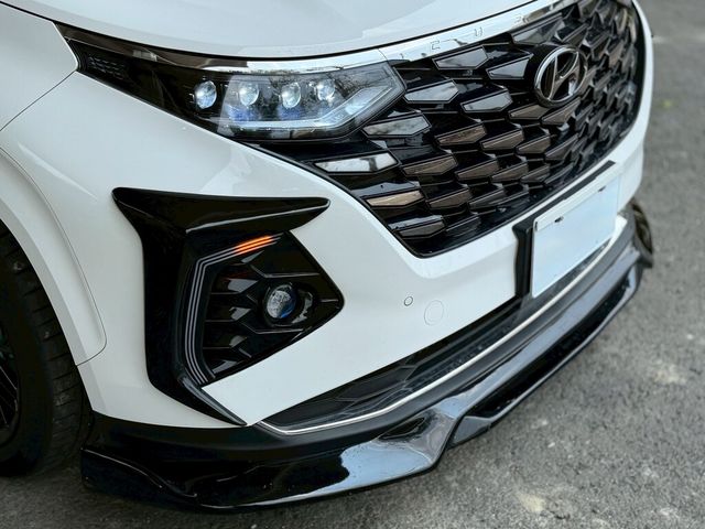 HYUNDAI現代 CUSTIN  第3張相片