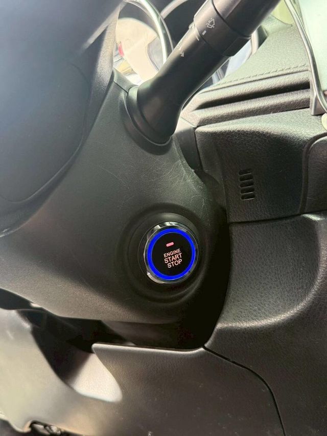 TOYOTA豐田 YARIS  第6張相片