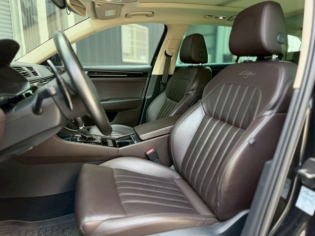 SKODA司科達 SUPERB COMBI  第3張相片