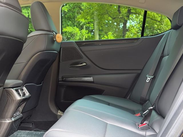 LEXUS凌志 ES200  第11張相片