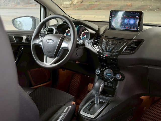 FORD福特 FIESTA  第4張相片