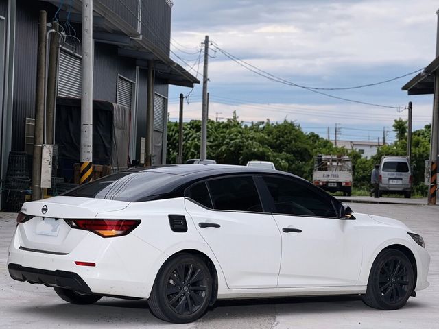 NISSAN日產 SENTRA  第2張相片