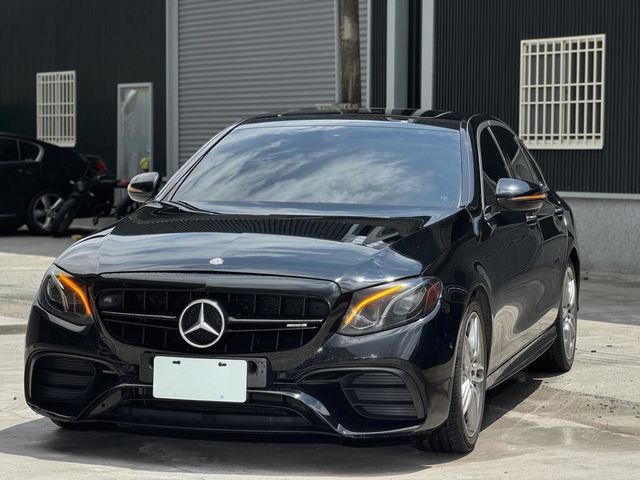 M-BENZ賓士 E300  第3張相片