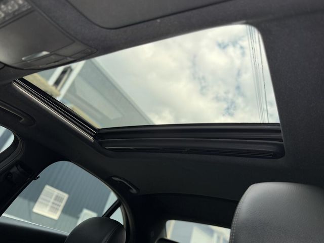M-BENZ賓士 E300  第13張相片