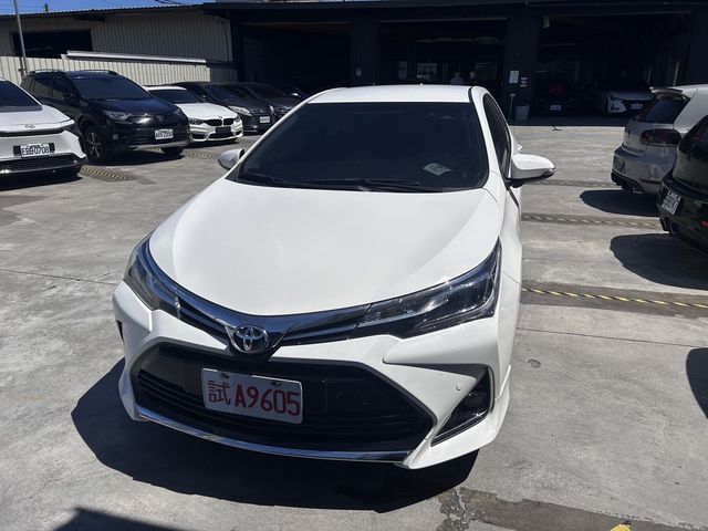 TOYOTA豐田 ALTIS  第1張相片