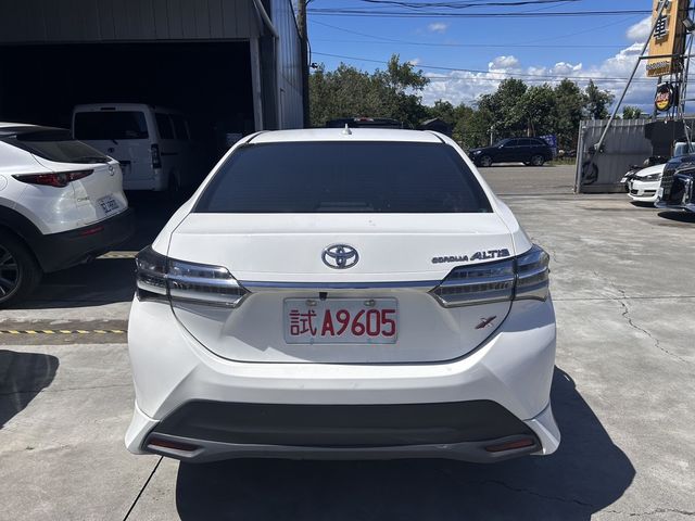 TOYOTA豐田 ALTIS  第2張相片