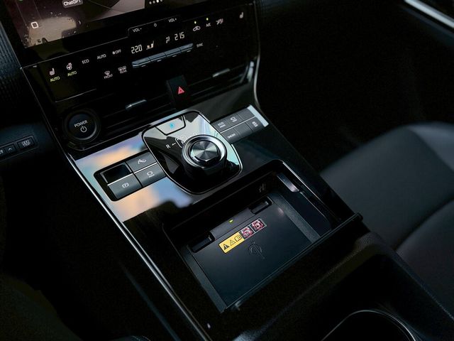 TOYOTA豐田 BZ4X  第12張相片
