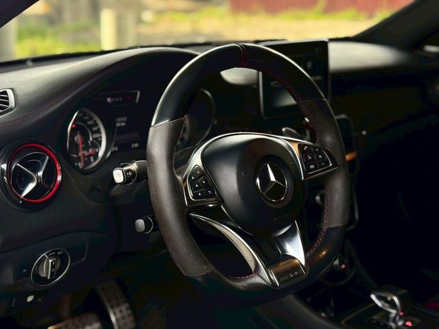M-BENZ賓士 CLA45 AMG  第5張相片