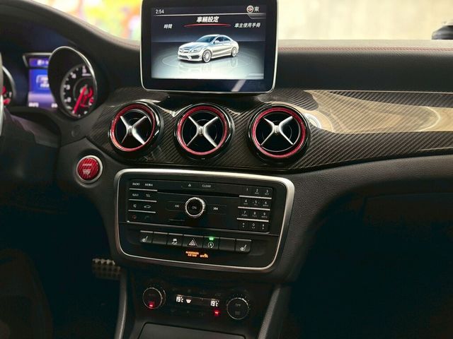 M-BENZ賓士 CLA45 AMG  第14張相片