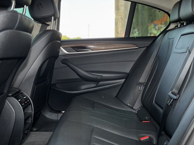 BMW寶馬 520I  第5張相片