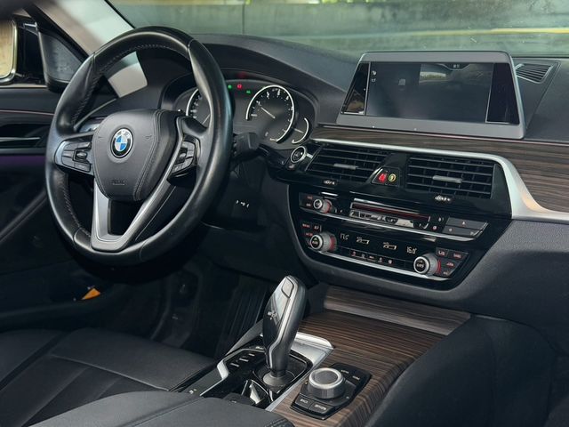 BMW寶馬 520I  第6張相片