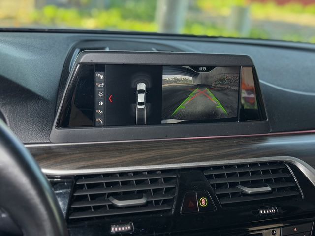 BMW寶馬 520I  第9張相片