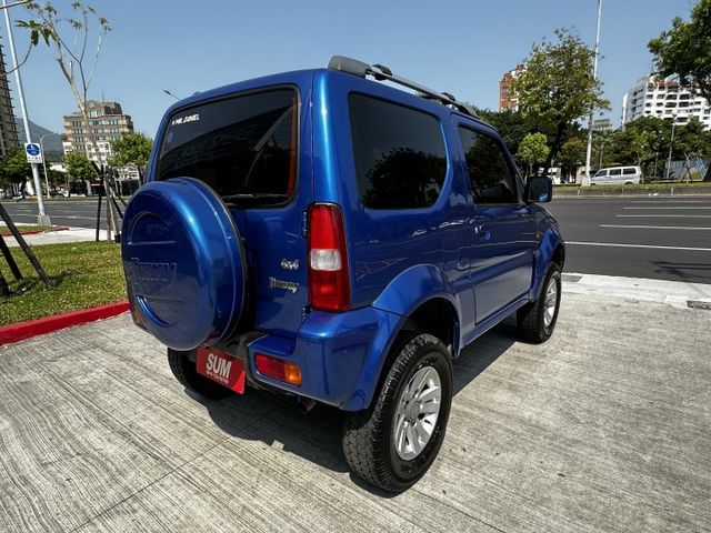 ✨2011年 SUZUKI JIMNY✨倒車顯影✨ABS防鎖死煞車系統✨防盜✨雙螢幕多合一影音系統✨里程保證✨實車實價  第6張相片