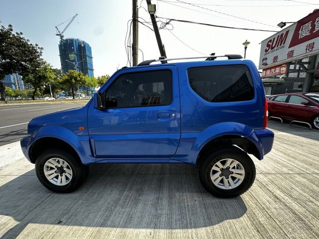 ✨2011年 SUZUKI JIMNY✨倒車顯影✨ABS防鎖死煞車系統✨防盜✨雙螢幕多合一影音系統✨里程保證✨實車實價  第7張相片