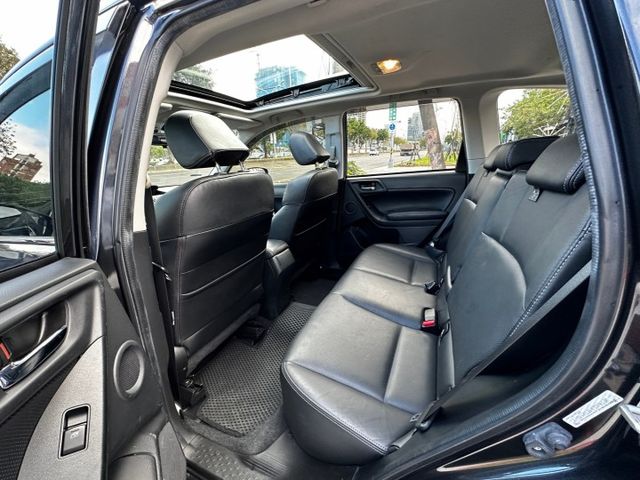 ✨2015年 Subaru Forester 2.0 XT Prem✨倒車顯影✨全景天窗✨電尾門✨里程保證✨實車實價  第11張相片