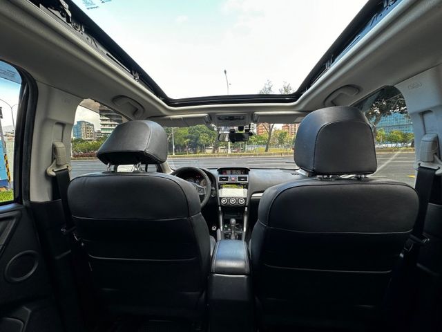 ✨2015年 Subaru Forester 2.0 XT Prem✨倒車顯影✨全景天窗✨電尾門✨里程保證✨實車實價  第16張相片