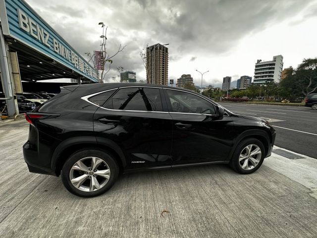 ✨2014年 NX300h✨免KEY✨倒車顯影✨方向快控鍵✨多合一影音系統✨里程保證✨實車實價  第8張相片