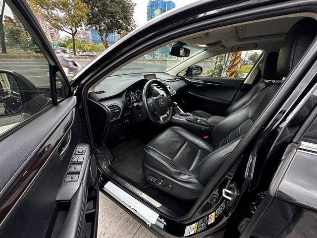 ✨2014年 NX300h✨免KEY✨倒車顯影✨方向快控鍵✨多合一影音系統✨里程保證✨實車實價  第9張相片