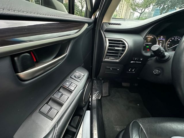 ✨2014年 NX300h✨免KEY✨倒車顯影✨方向快控鍵✨多合一影音系統✨里程保證✨實車實價  第14張相片