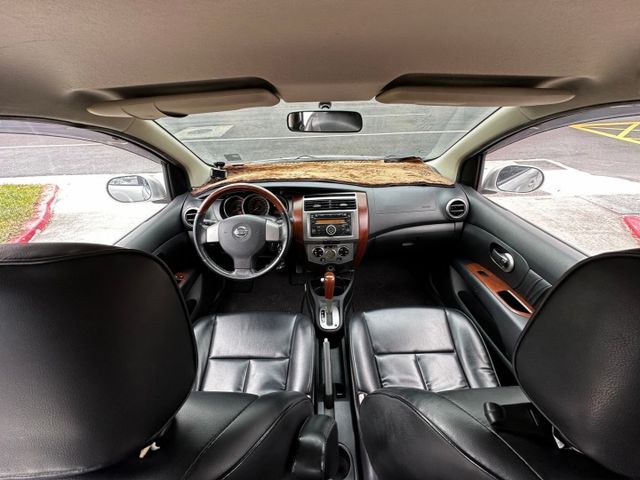 ✨2010年 NISSAN GRAND LIVINA 1.8B✨稀有七人座✨恆溫空調✨里程保證✨實車實價  第9張相片
