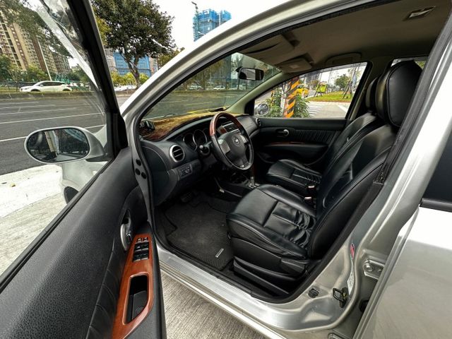✨2010年 NISSAN GRAND LIVINA 1.8B✨稀有七人座✨恆溫空調✨里程保證✨實車實價  第12張相片