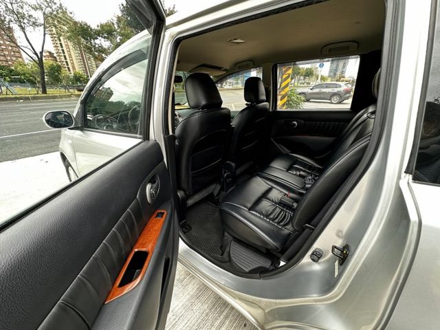 ✨2010年 NISSAN GRAND LIVINA 1.8B✨稀有七人座✨恆溫空調✨里程保證✨實車實價  第13張相片