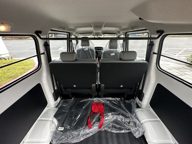 ✨2023年 TOYOTA TOWN ACE 自排✨全新領牌車✨僅跑14公里✨循跡防滑✨里程保證✨實車實價  第11張相片