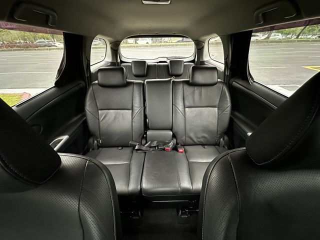 ✨2011年 TOYOTA WISH 七人座✨定速✨倒車顯影✨安卓機✨恆溫✨後座出風口✨里程保證✨實車實價  第9張相片